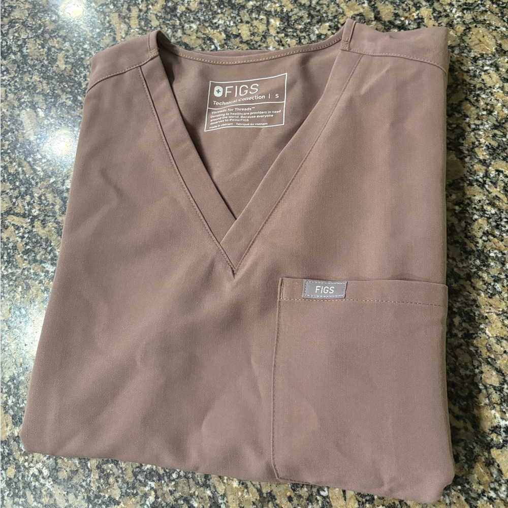 Figs Scrubs Top - Smokey taupe
